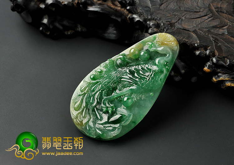 冰种黄加绿缅甸翡翠A货雀之灵挂件