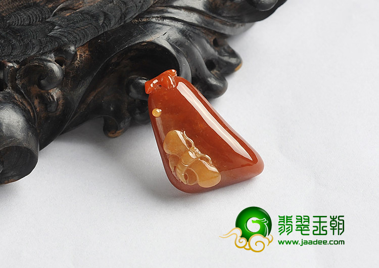 冰种红黄翡缅甸翡翠A货蝴蝶挂件