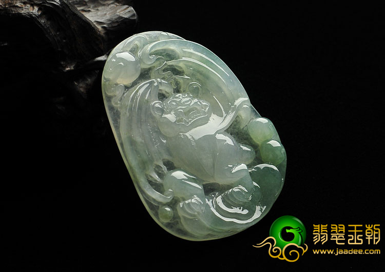 冰种晴水缅甸翡翠A货蝙蝠挂件