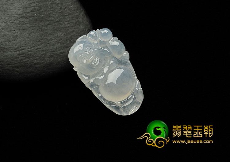 冰种淡晴水缅甸翡翠A货逍遥佛挂件