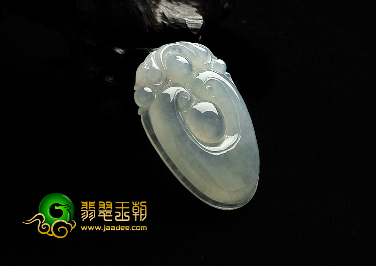 冰种飘绿花缅甸翡翠A货双龙如意挂件