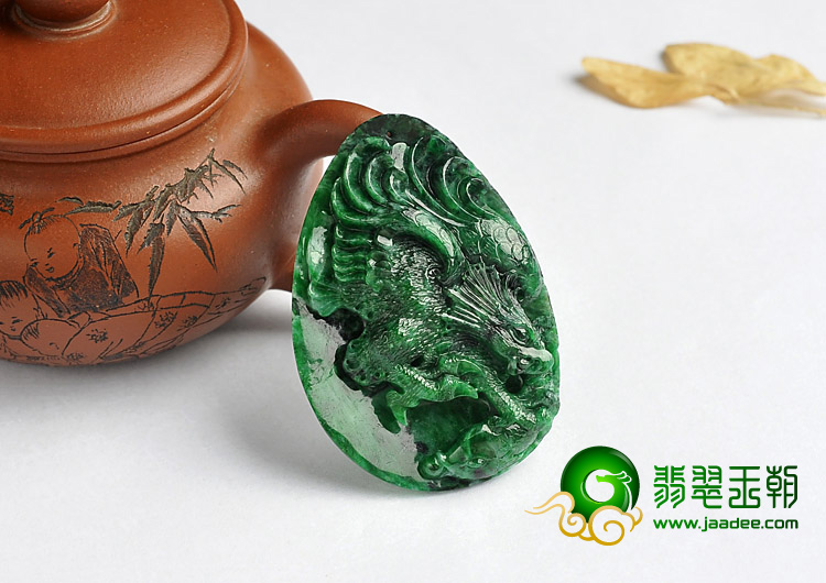 糯冰种癣加绿缅甸翡翠A货大展鸿图挂件