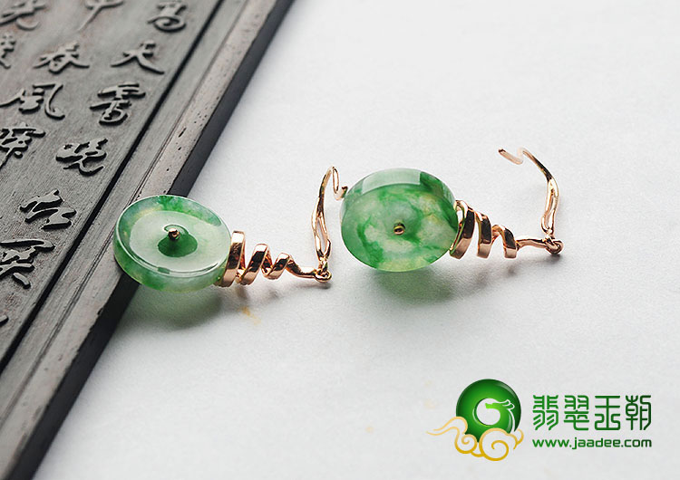 冰种飘翠缅甸翡翠A货镶玫瑰金平安扣耳坠（真钻）