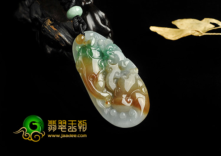 冰种三彩缅甸翡翠A货鱼跃龙门挂件