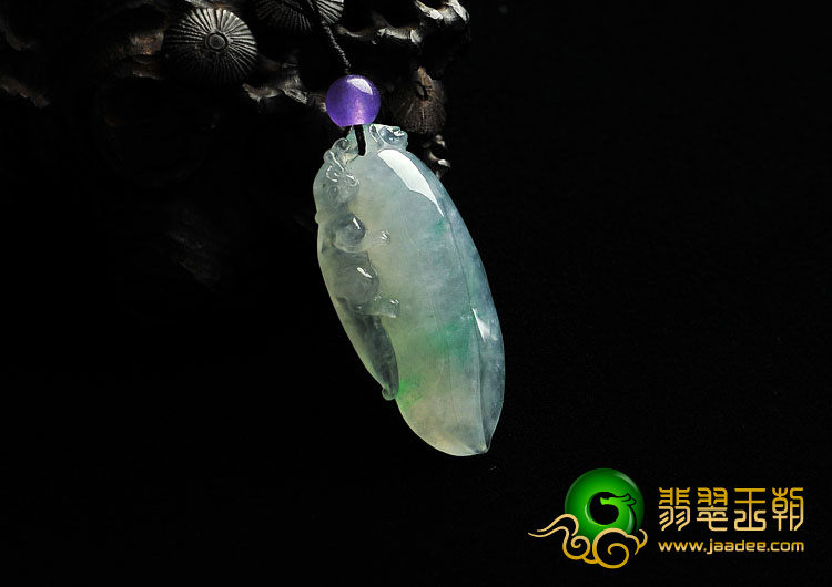 冰种飘翠缅甸翡翠A货福瓜挂件