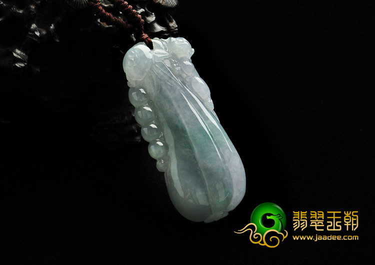 糯冰种晴水缅甸翡翠A货福瓜挂件