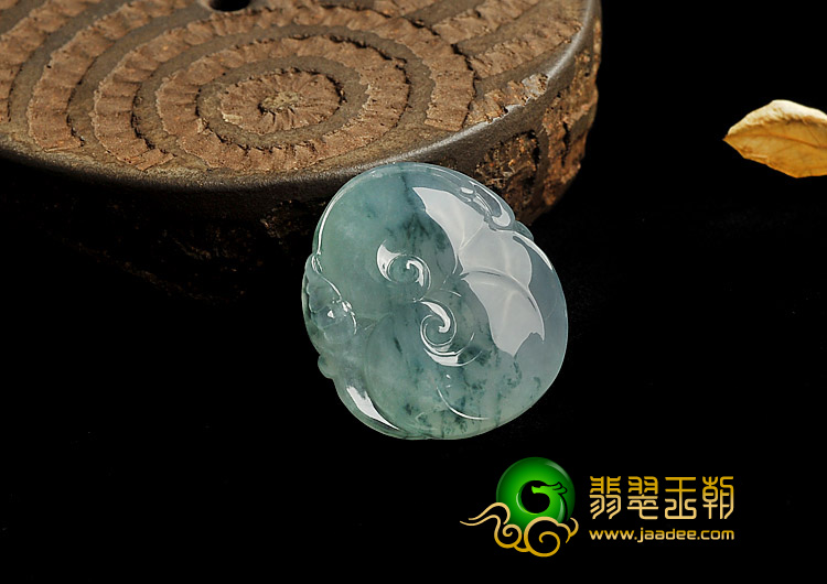 冰种飘花缅甸翡翠A货如意挂件