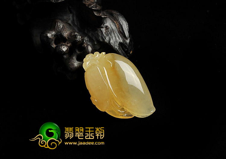 冰种黄翡缅甸翡翠A货寿桃挂件