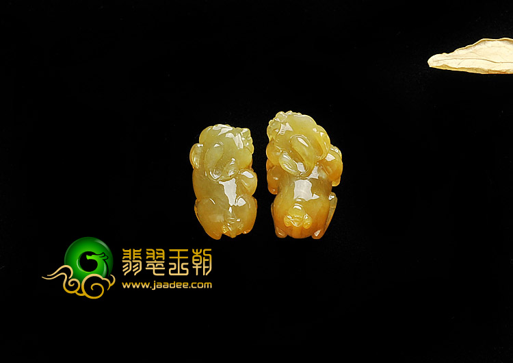 冰种褐黄翡缅甸翡翠A货貔貅戒面（一对）