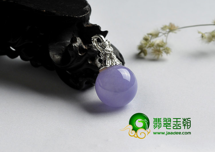 糯冰种紫罗兰缅甸翡翠A货镶白金玉珠胸坠（真钻）