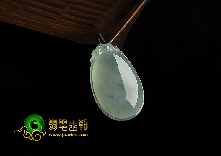 冰种飘花缅甸翡翠A货福瓜挂件