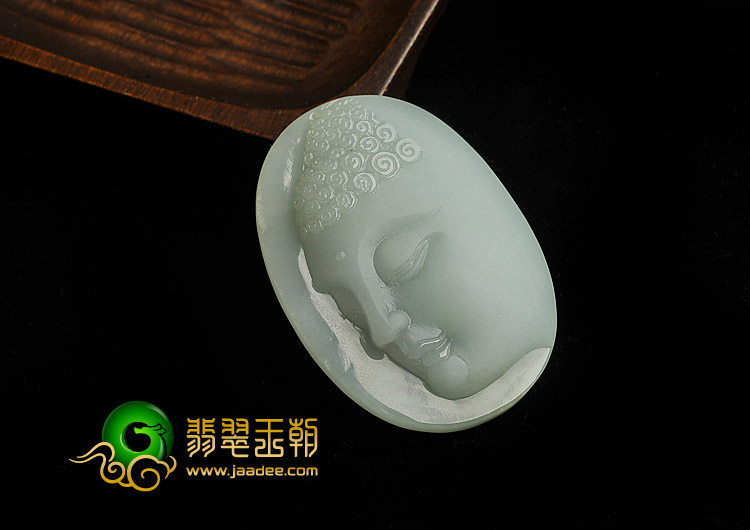 糯冰种晴水缅甸翡翠A货大日如来挂件