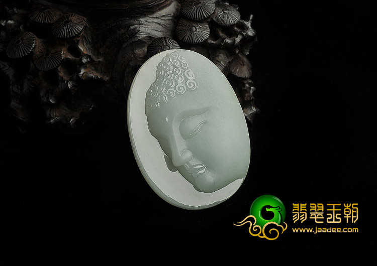 糯冰种晴水缅甸翡翠A货大日如来挂件