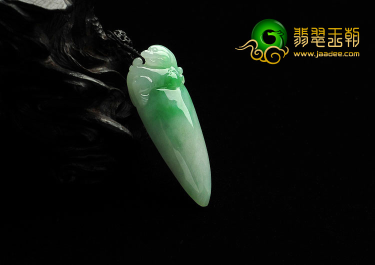 糯冰种飘翠缅甸翡翠A货福瓜挂件