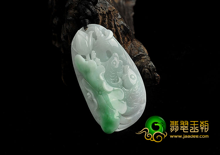 糯冰种飘翠缅甸翡翠A货年年有余挂件