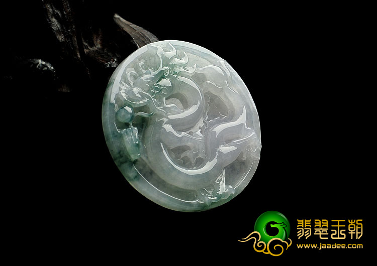 冰种飘花缅甸翡翠A货龙牌挂件
