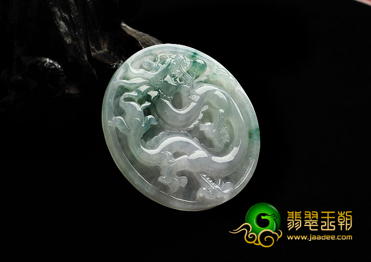 冰种飘花缅甸翡翠A货龙牌挂件