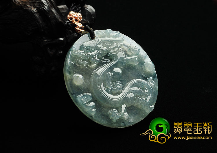 冰种飘花缅甸翡翠A货龙牌挂件