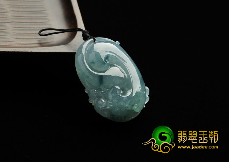 冰种飘花缅甸翡翠A货如意挂件