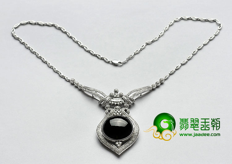冰玻种墨翠缅甸翡翠A货镶白金项链（真钻）