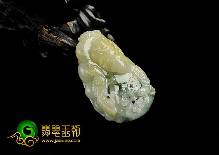 糯冰种黄翡飘花缅甸翡翠A货富贵花开挂件