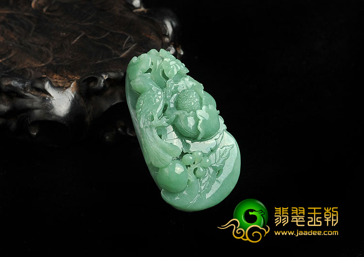 糯冰种豆绿缅甸翡翠A货富贵花开挂件