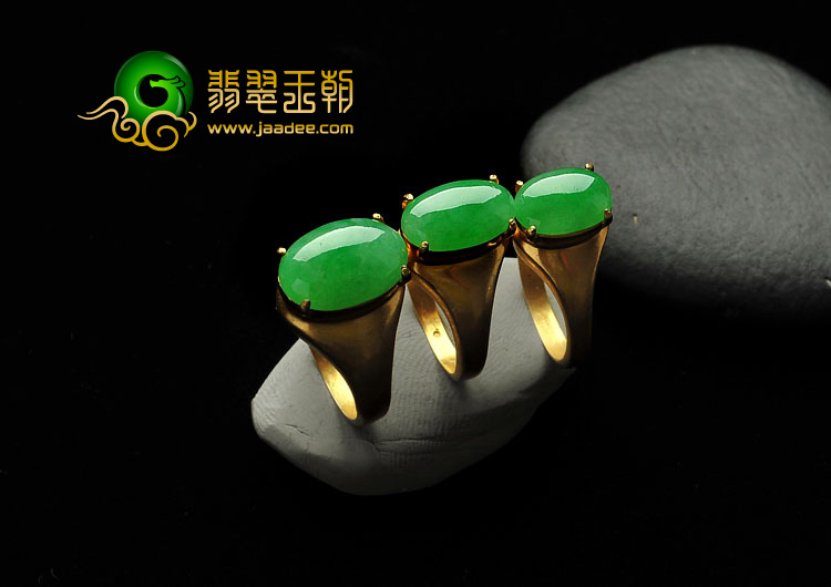 冰种阳绿缅甸翡翠A货戒面（一批走）