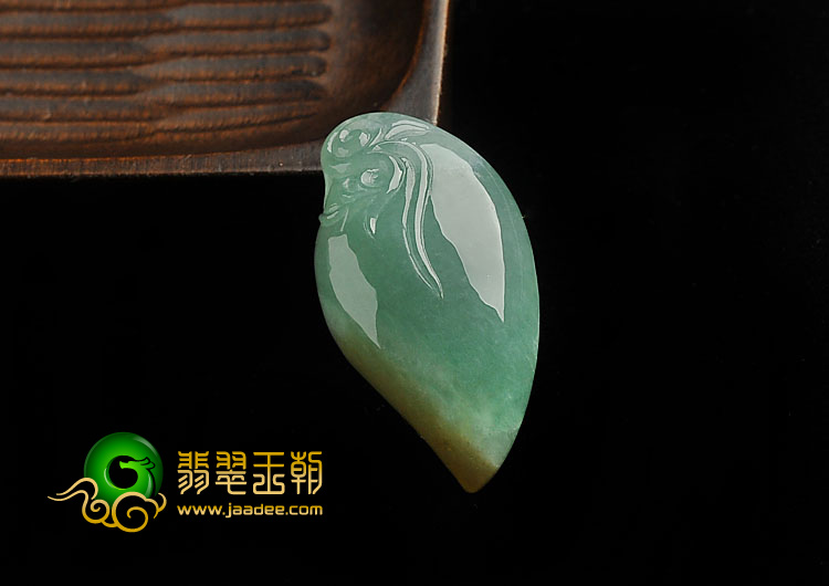 糯冰种晴水黄翡缅甸翡翠A货福瓜挂件