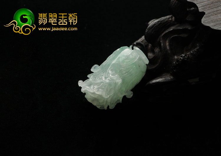 糯冰种晴水缅甸翡翠A货白菜挂件