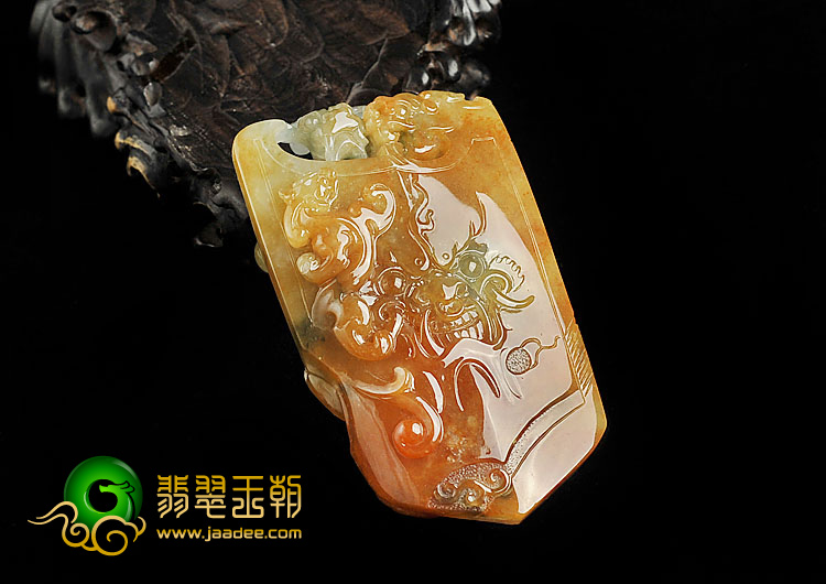 糯冰种红黄翡飘花缅甸翡翠A货府中有龙挂件