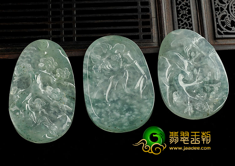 冰种飘花缅甸翡翠A货岁寒三友挂件（一套）