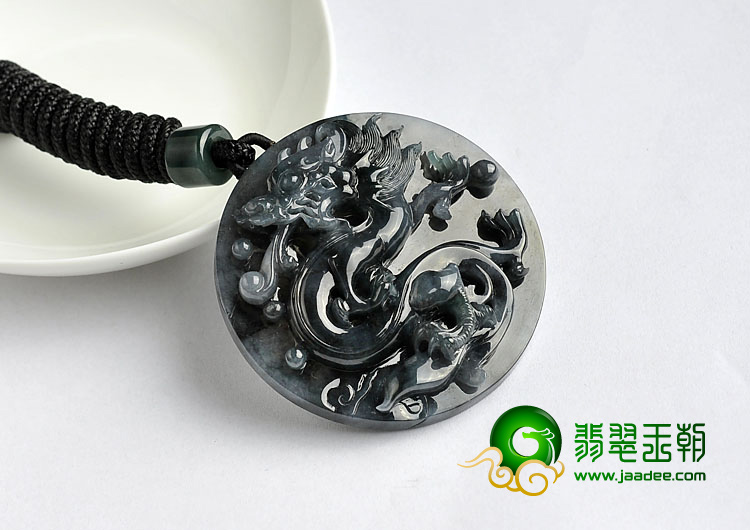 糯冰种墨色缅甸翡翠A货乌鸡种圆龙牌挂件