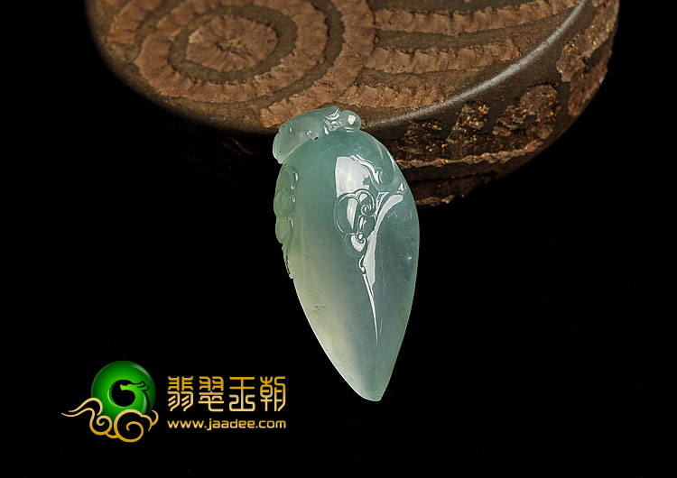 冰种晴水缅甸翡翠A货福瓜挂件