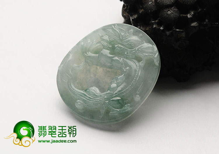 冰种晴水缅甸翡翠A货龙牌挂件