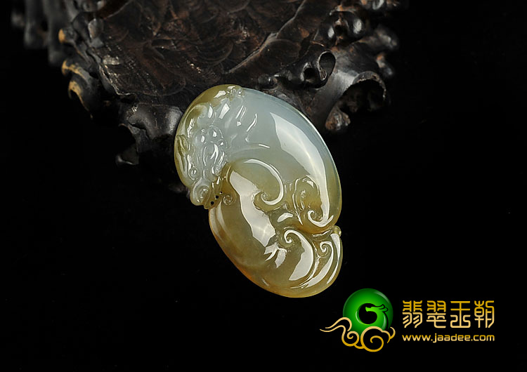 冰种褐黄翡缅甸翡翠A货龙挂件