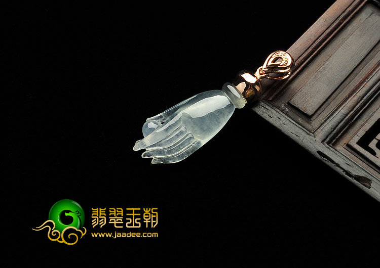 冰玻种淡晴水缅甸翡翠A货佛手挂件