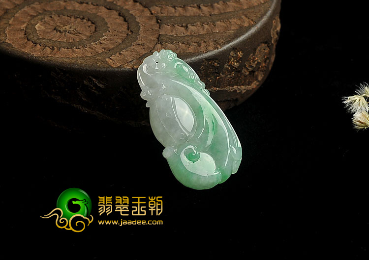 糯冰种飘翠缅甸翡翠A货如意挂件
