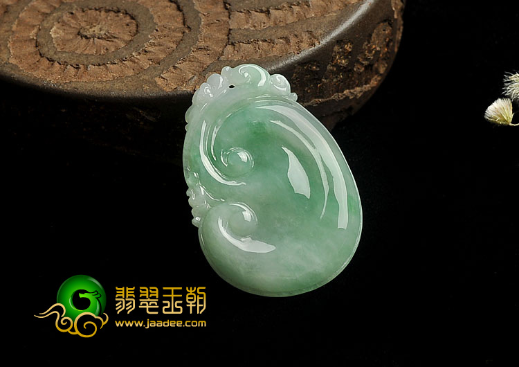 糯冰种豆色缅甸翡翠A货如意挂件
