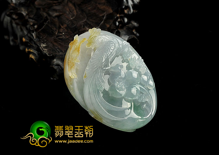 冰种黄翡飘花缅甸翡翠A货鹦鹉挂件