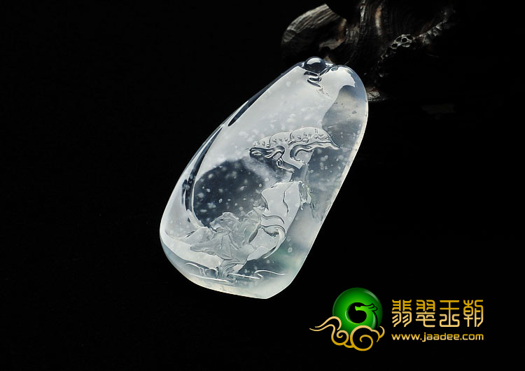 玻璃种略飘花缅甸翡翠A货走马上任挂件