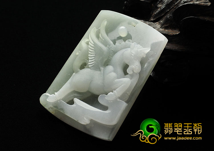 糯冰种晴水略带黄翡缅甸翡翠A货飞马行空挂件