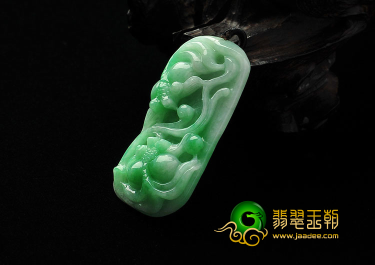 糯冰种翠色缅甸翡翠A货金玉满堂挂件