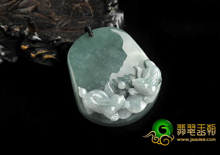 糯冰种蓝水缅甸翡翠A货金猪送宝挂件