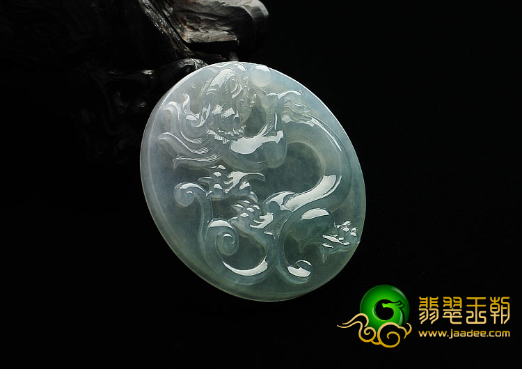 冰种晴水缅甸翡翠A货龙牌挂件
