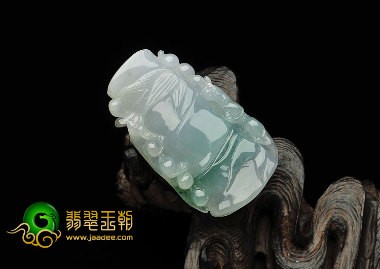糯冰种飘花缅甸翡翠A货节节高挂件