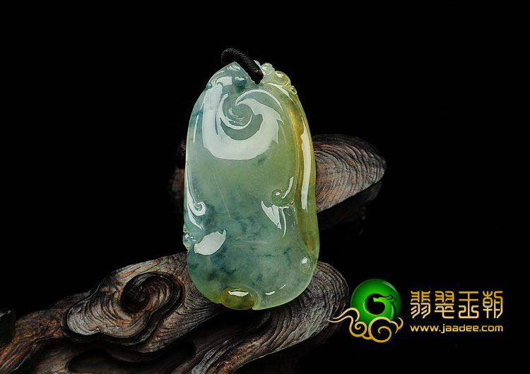 冰种黄翡飘花缅甸翡翠A货如意挂件