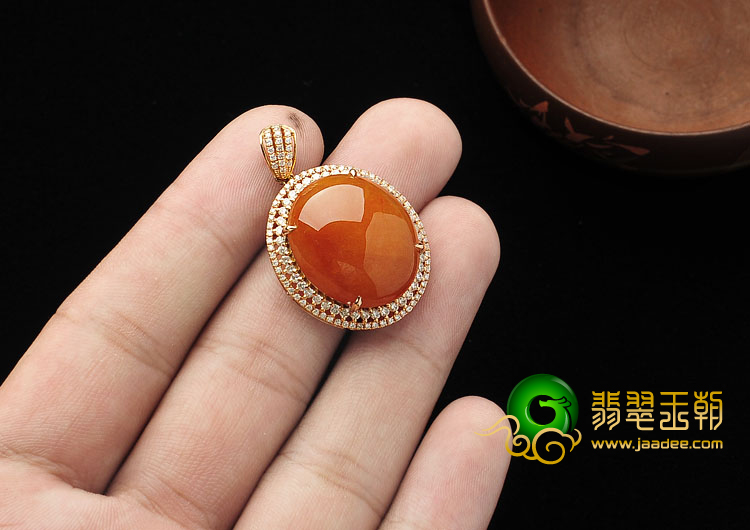糯冰种红黄翡缅甸翡翠A货镶玫瑰金胸坠（真钻）