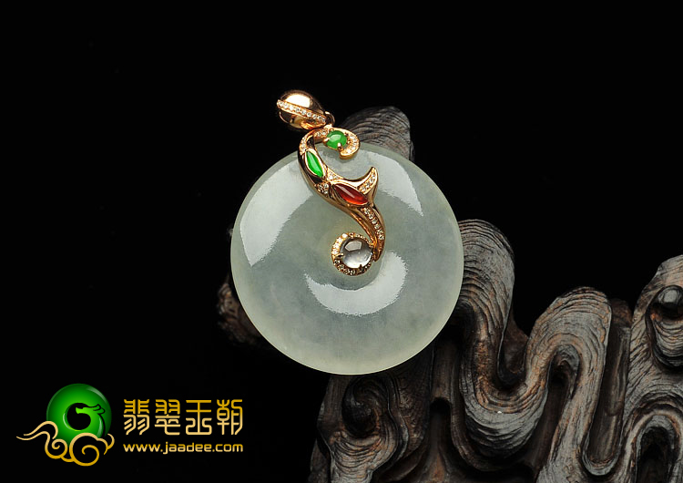 冰种晴水缅甸翡翠A货镶玫瑰金平安扣胸坠（真钻）