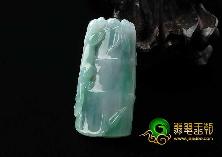 糯冰种飘花缅甸翡翠A货节节高挂件