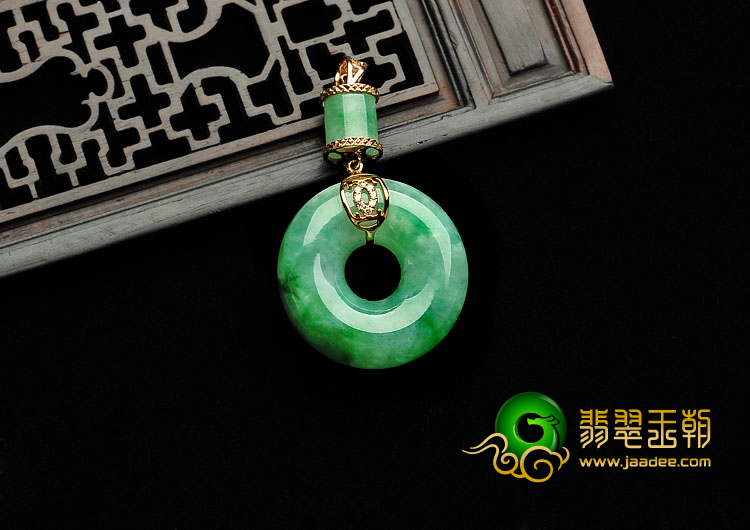 糯冰种飘翠缅甸翡翠A货镶玫瑰金平安环胸坠（真钻）